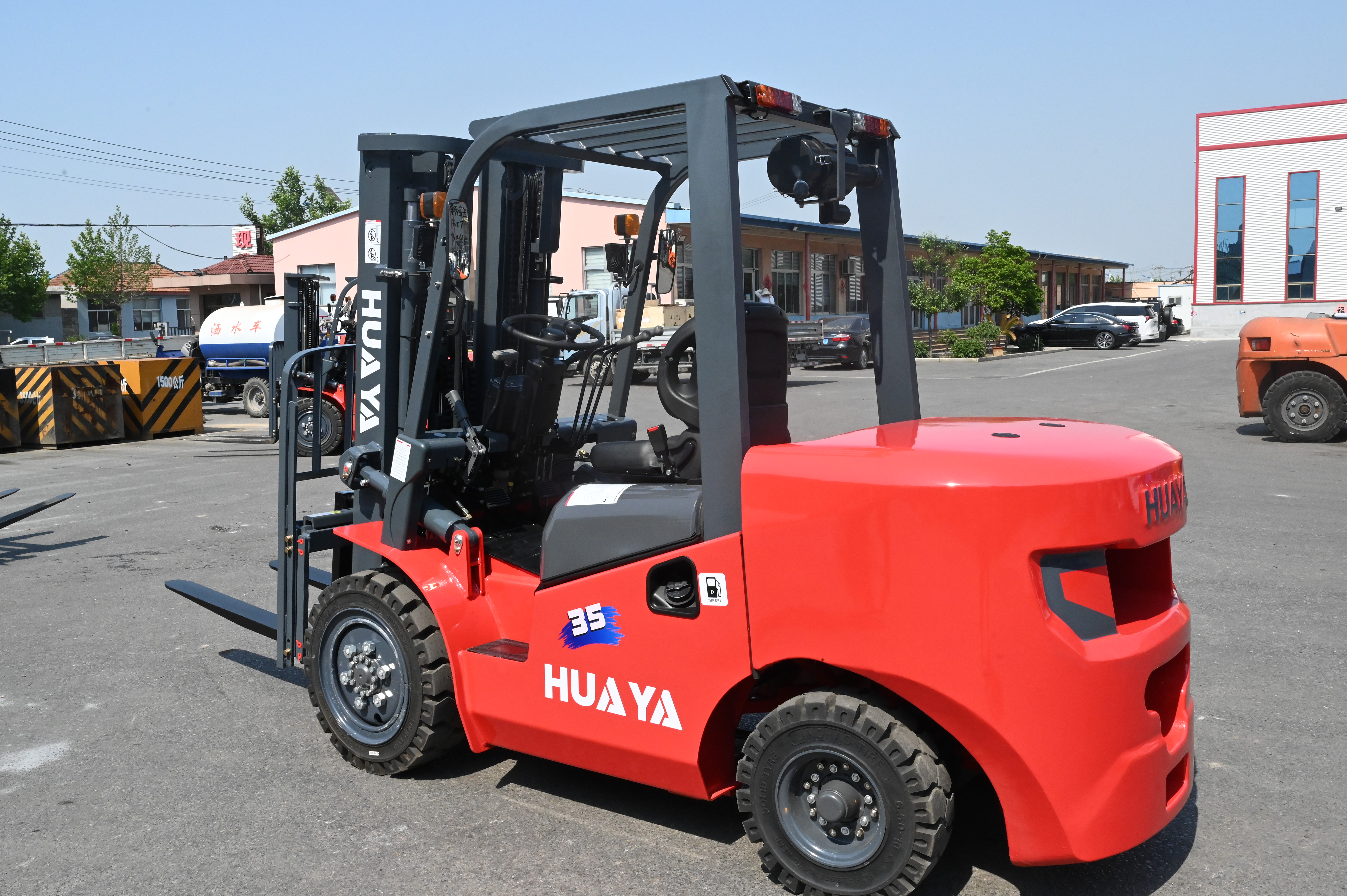 HUAYA Forklift Operator Comfort