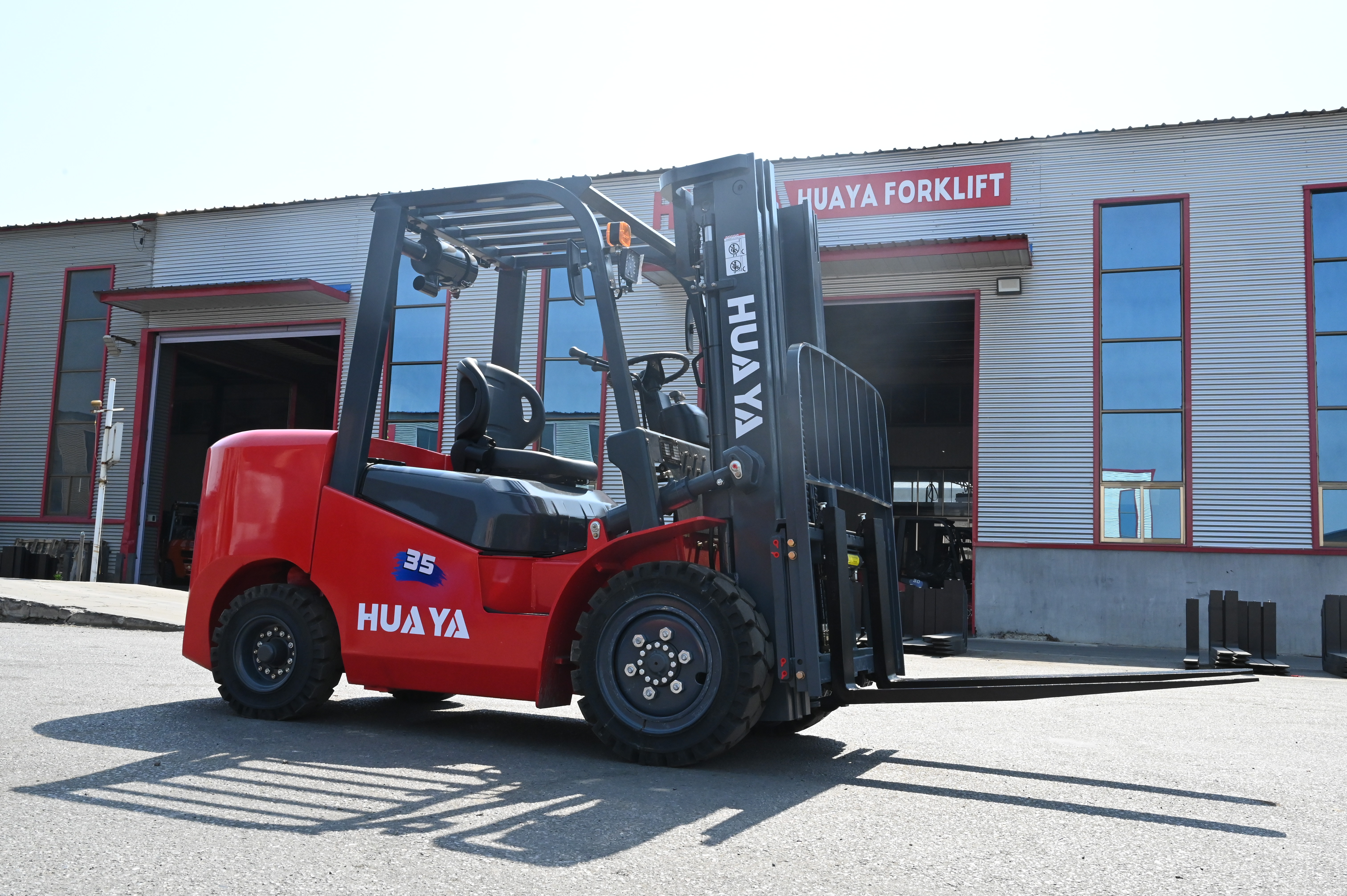 HUAYA Diesel Forklift Tire Options