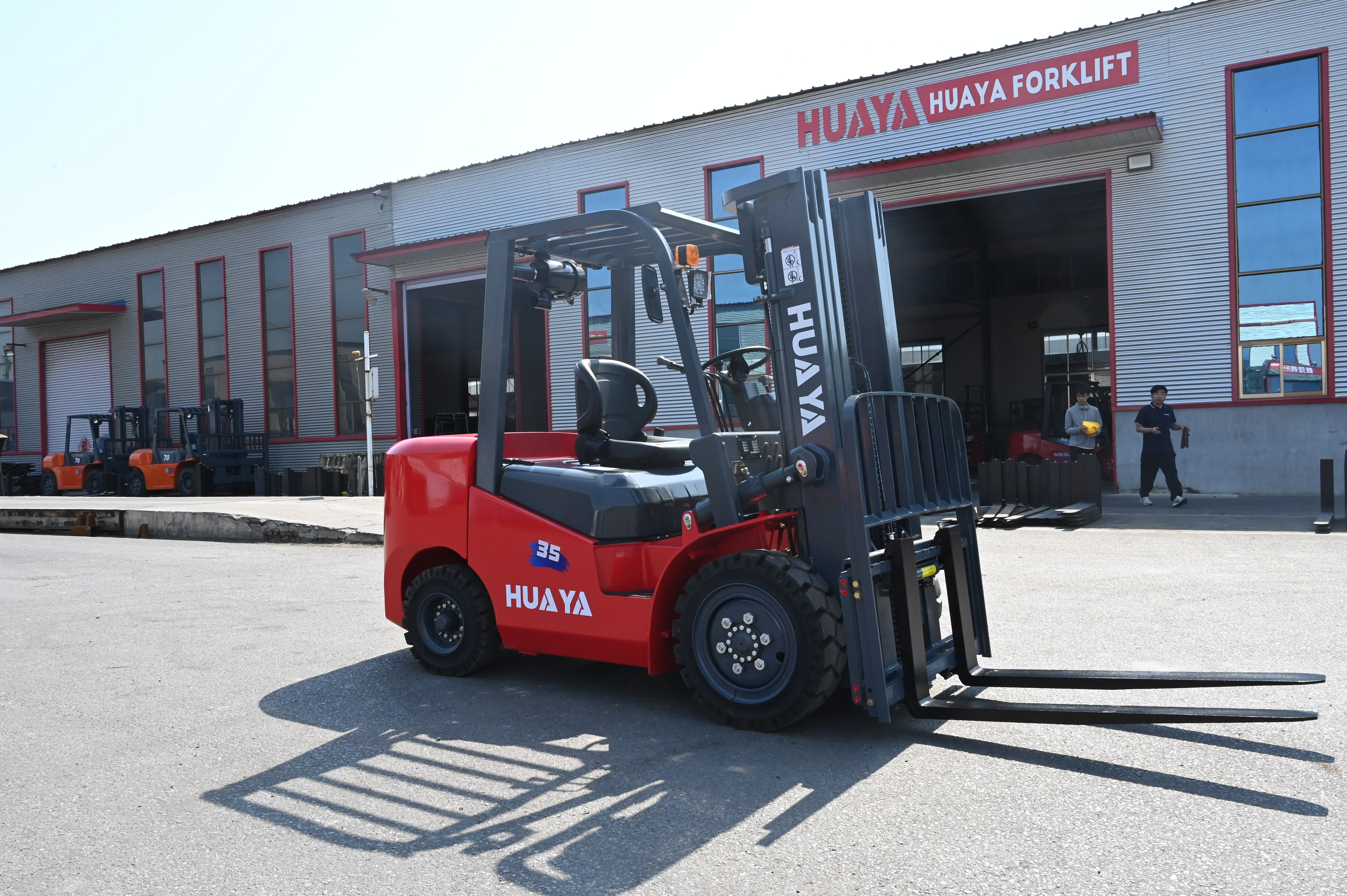 HUAYA Forklift Continuous Operation