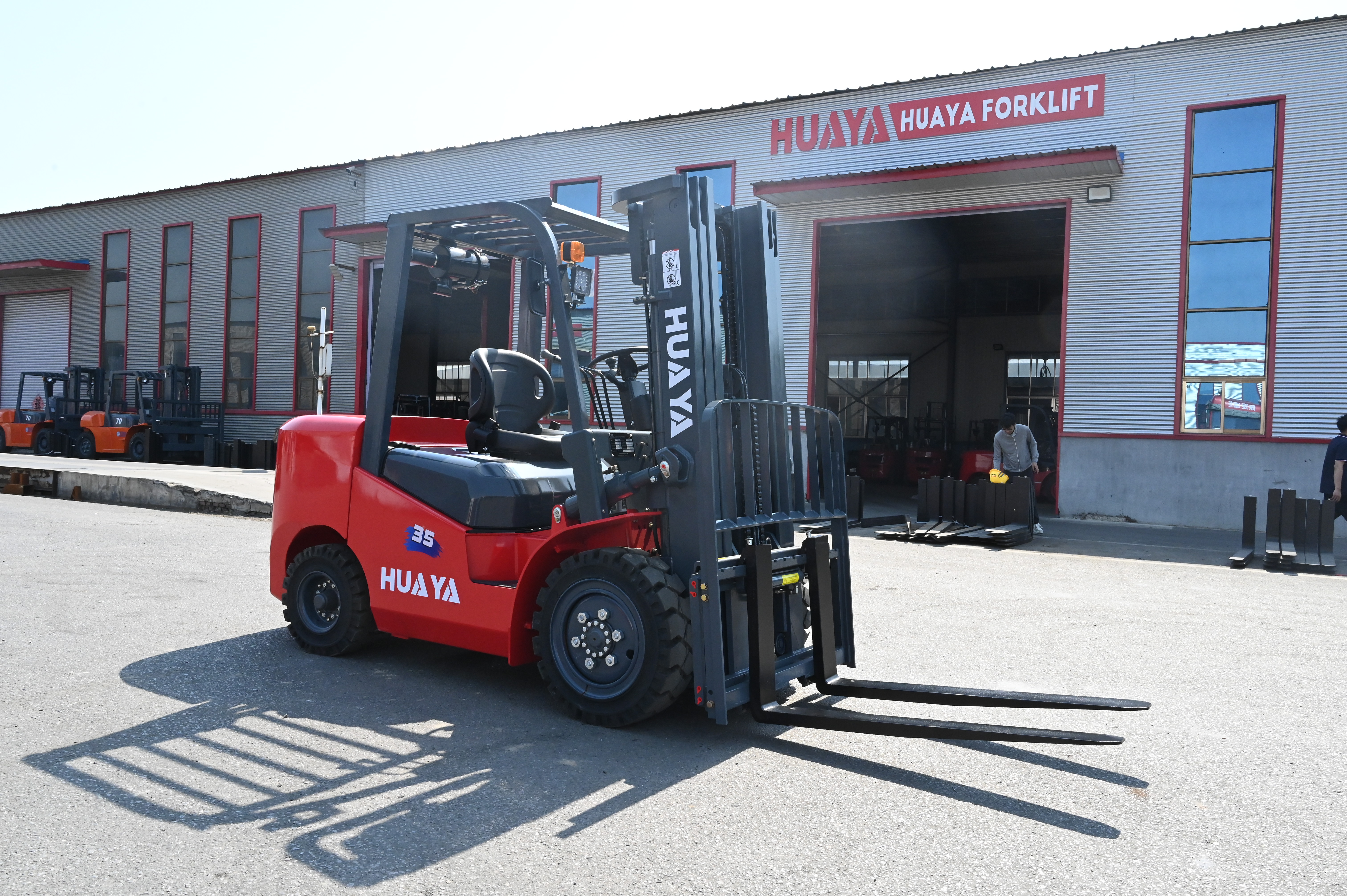 HUAYA Forklift Fleet Uptime